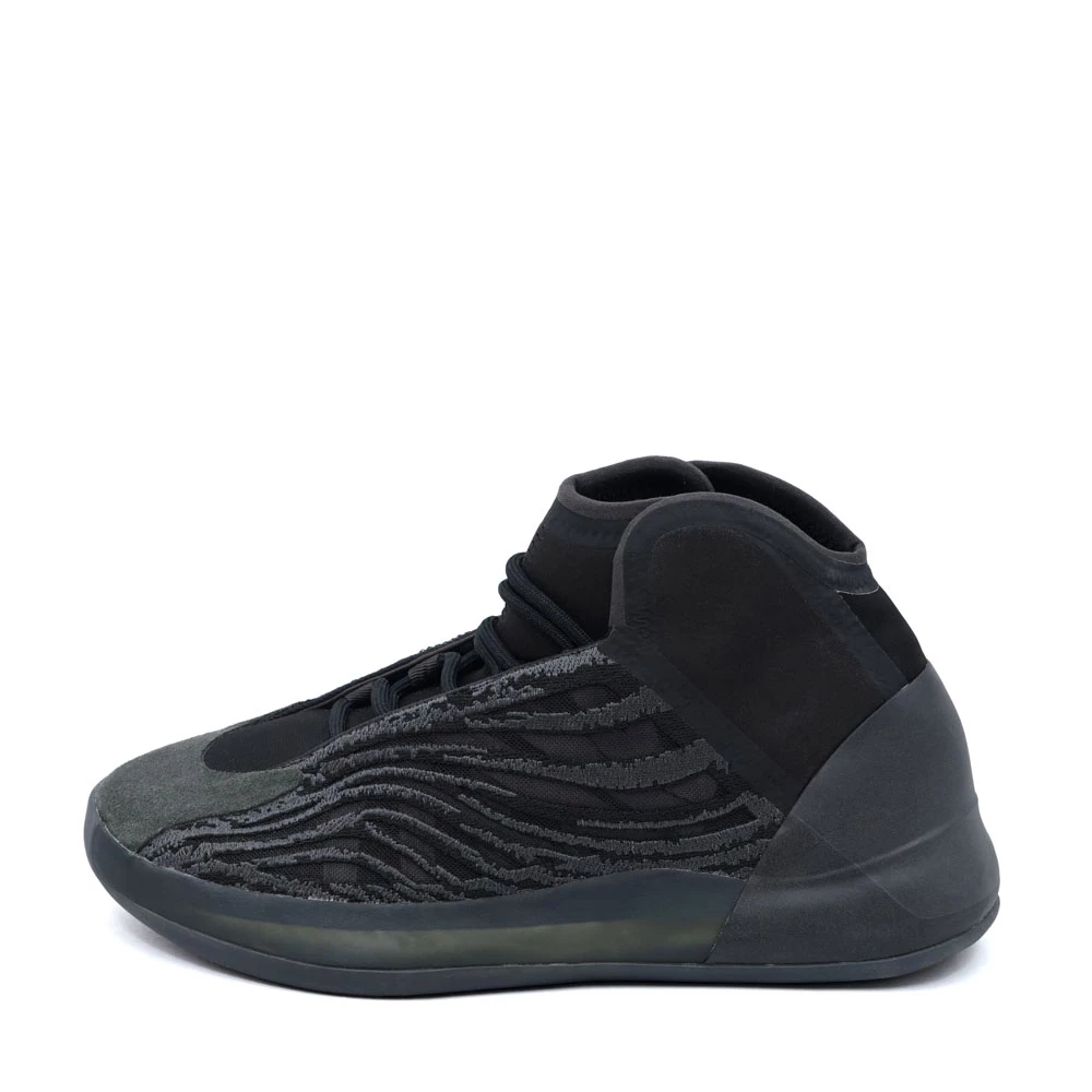 YEEZY QNTM